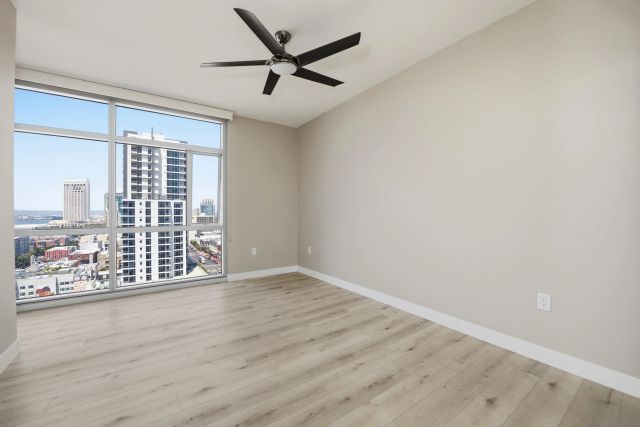 800 The Mark Ln 1409, San Diego, CA 92101
