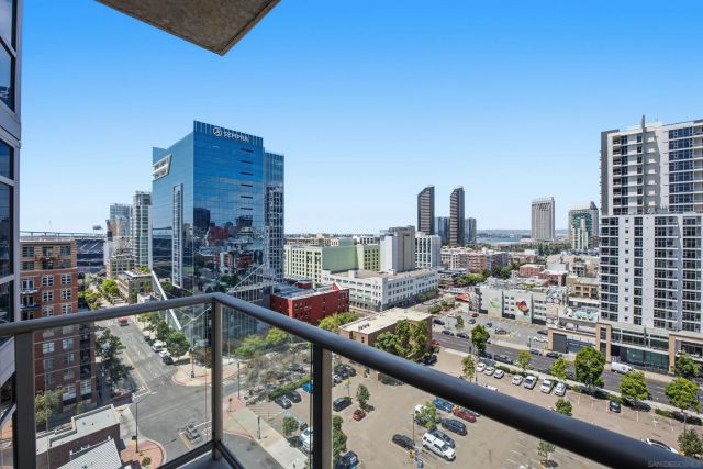 800 The Mark Ln 1409, San Diego, CA 92101