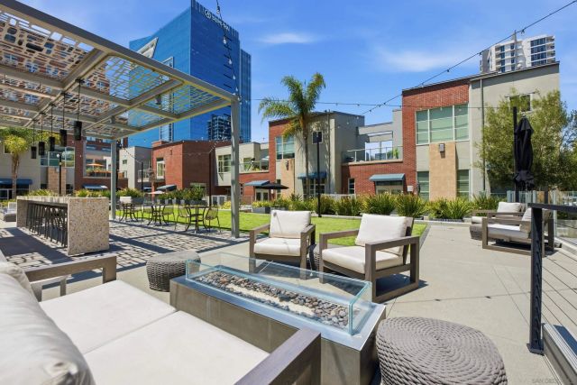 800 The Mark Ln 1409, San Diego, CA 92101
