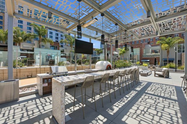 800 The Mark Ln 1409, San Diego, CA 92101