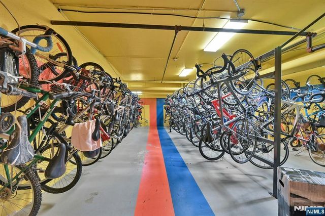 2200 Central Road 3U, Fort Lee, NJ 07024