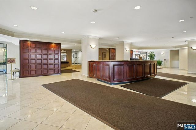 2200 Central Road 3U, Fort Lee, NJ 07024