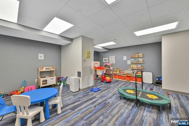 2200 Central Road 3U, Fort Lee, NJ 07024