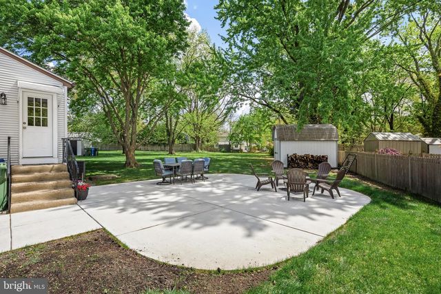 2 GRASS RD, Cherry Hill, NJ 08034