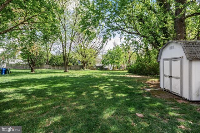 2 GRASS RD, Cherry Hill, NJ 08034