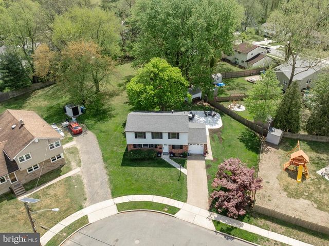 2 GRASS RD, Cherry Hill, NJ 08034