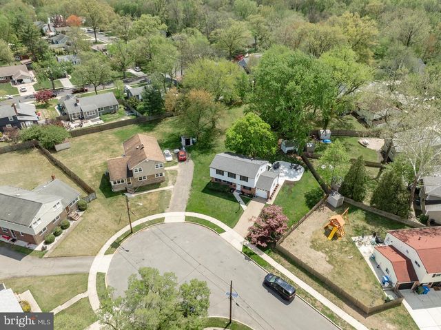 2 GRASS RD, Cherry Hill, NJ 08034