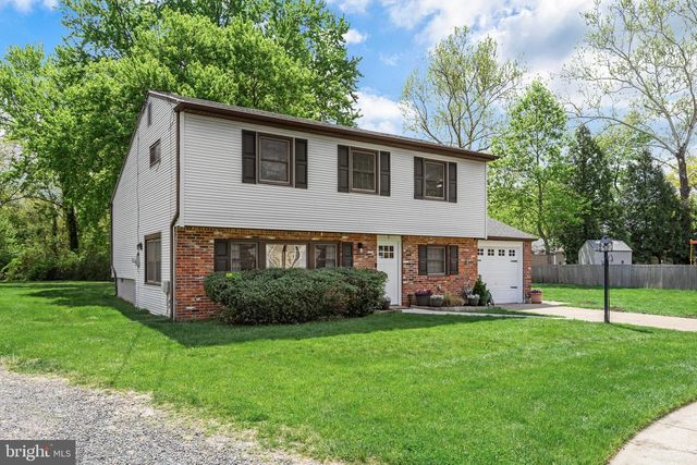 2 GRASS RD, Cherry Hill, NJ 08034