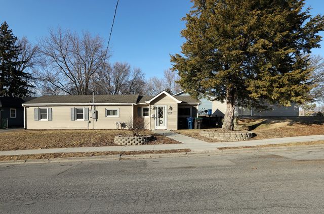 2830 SE 7th Street, Des Moines, IA 50315