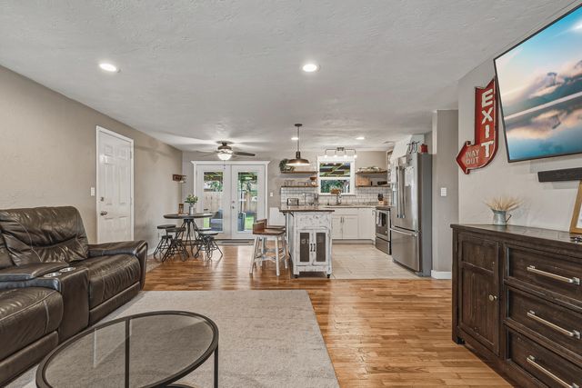 1733 Howell Avenue, Medford, OR 97501