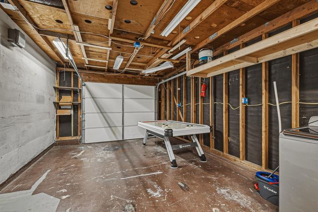 1733 Howell Avenue, Medford, OR 97501