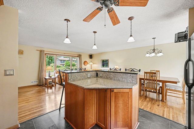 6080 134th Street W, Apple Valley, MN 55124