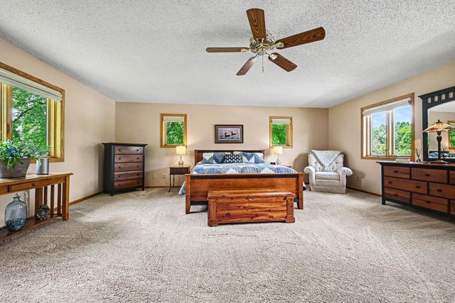 6080 134th Street W, Apple Valley, MN 55124