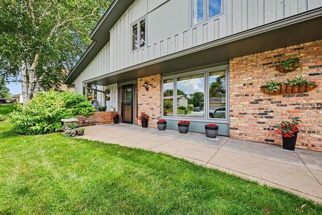 6080 134th Street W, Apple Valley, MN 55124