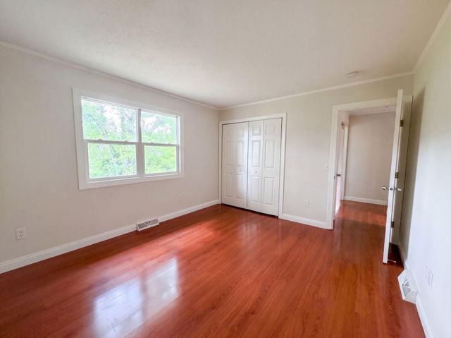 868 Wescott Square, Eagan, MN 55123
