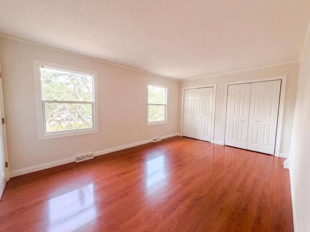 868 Wescott Square, Eagan, MN 55123