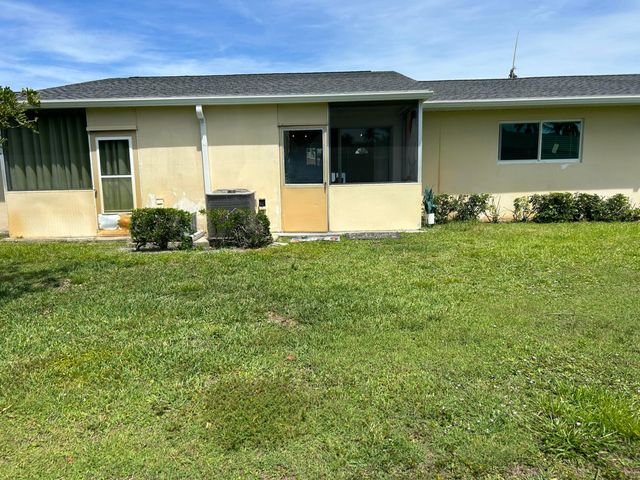 2591 W Barkley Dr Drive W C, West Palm Beach, FL 33415