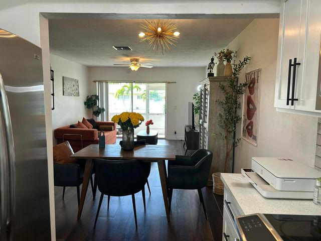 2591 W Barkley Dr Drive W C, West Palm Beach, FL 33415