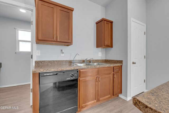 14320 Narciso Drive, El Paso, TX 79928