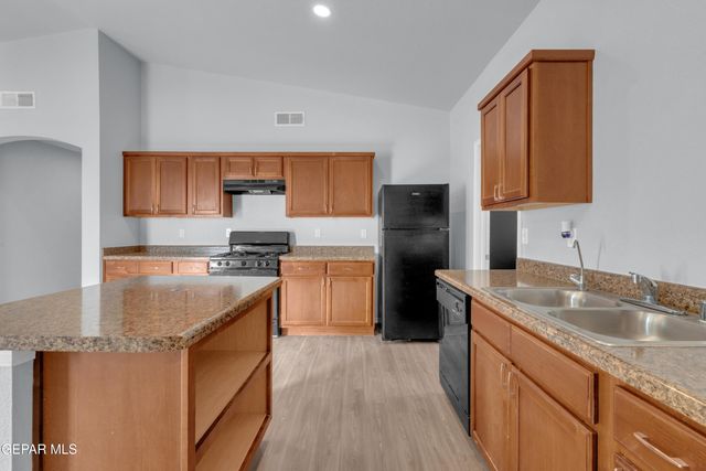 14320 Narciso Drive, El Paso, TX 79928