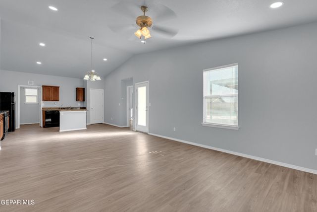 14320 Narciso Drive, El Paso, TX 79928