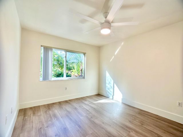 700 Scotia Drive 305, Hypoluxo, FL 33462