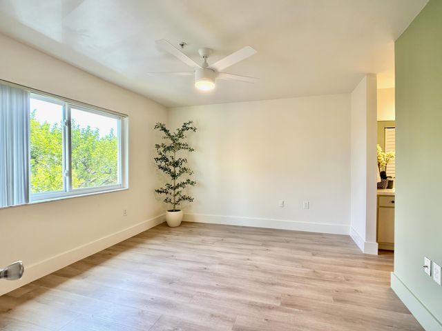 700 Scotia Drive 305, Hypoluxo, FL 33462