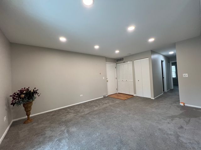 652 Mallard Court C1, Bartlett, IL 60103