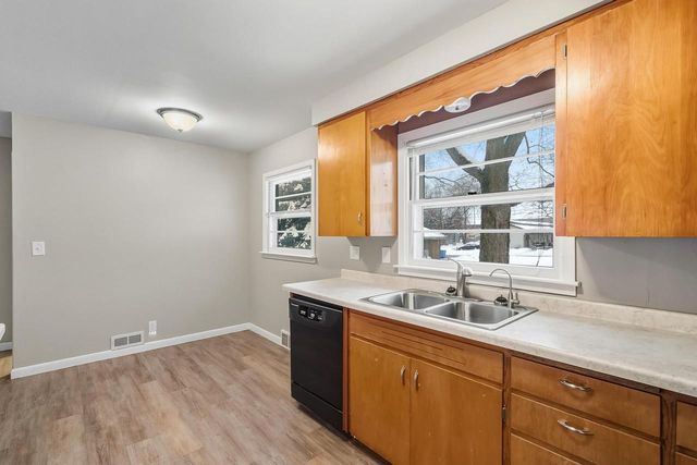 721 Rosemary Lane, Baraboo, WI 53913