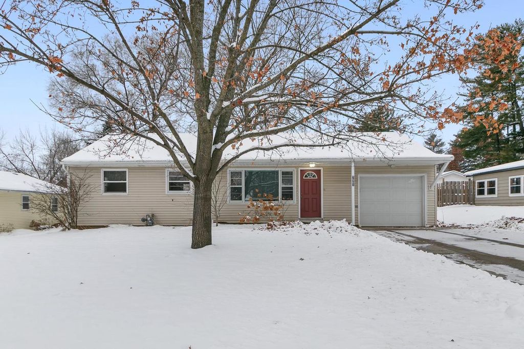721 Rosemary Lane, Baraboo, WI 53913
