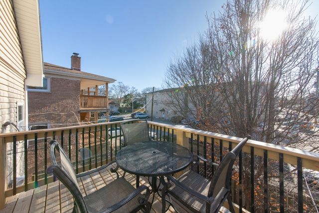 7546 Brown Avenue 2, Forest Park, IL 60130