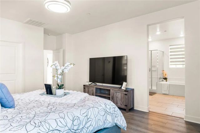 41414 Harvey Mudd, Palm Desert, CA 92211