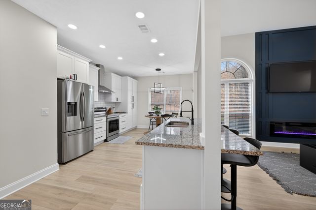 4744 Amsterdam Lane, Flowery Branch, GA 30542