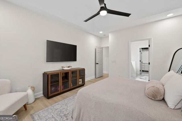 4744 Amsterdam Lane, Flowery Branch, GA 30542