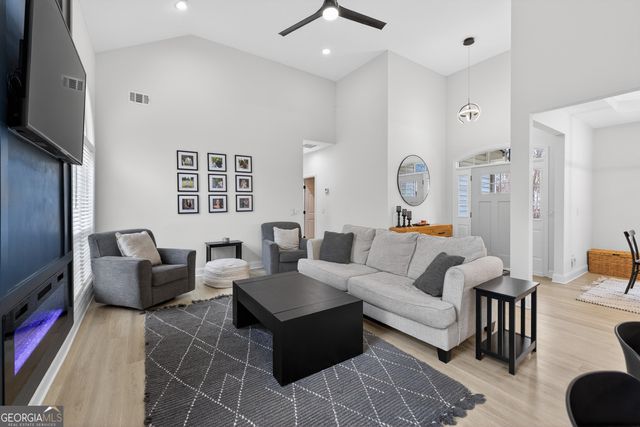 4744 Amsterdam Lane, Flowery Branch, GA 30542