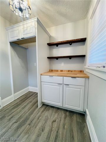 3560 W 65th Street, Cleveland, OH 44102