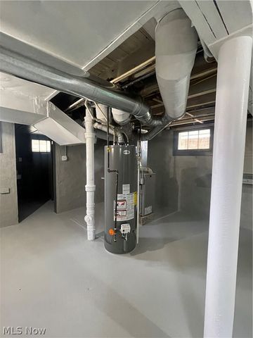 3560 W 65th Street, Cleveland, OH 44102