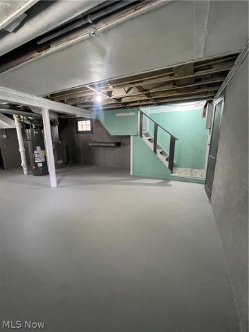 3560 W 65th Street, Cleveland, OH 44102