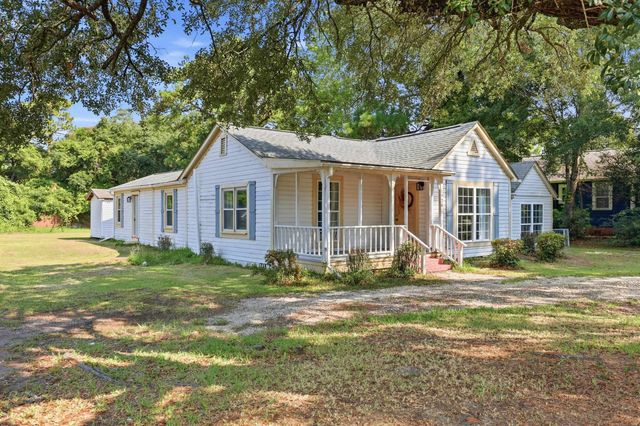 1924 South Island Rd., Georgetown, SC 29440