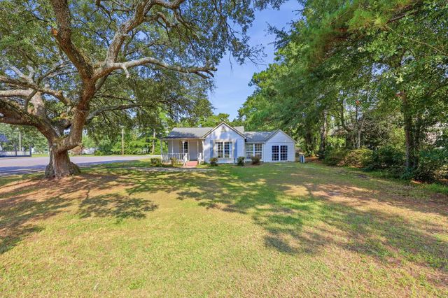1924 South Island Rd., Georgetown, SC 29440