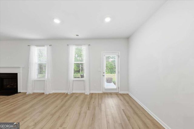 3085 Diane Lane, Fayetteville, GA 30214