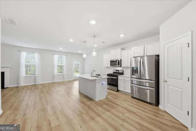3085 Diane Lane, Fayetteville, GA 30214
