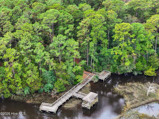 5016 Summerswell Lane SE, Southport, NC 28461