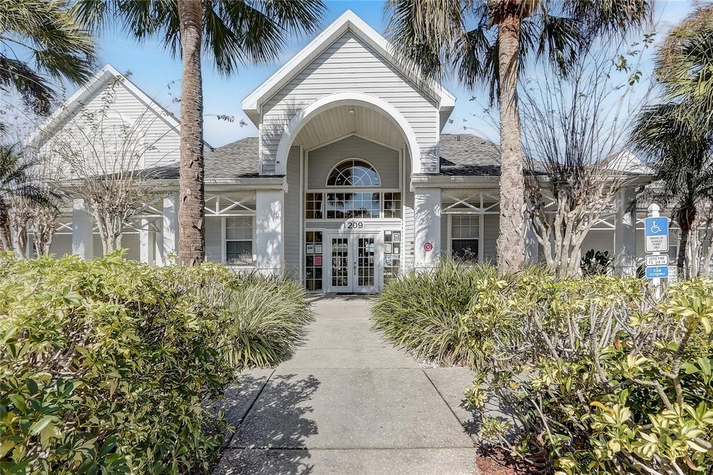 Image 16 of property listing at 1229 BERMUDA LAKES LANE 202, Kissimmee, FL 34741