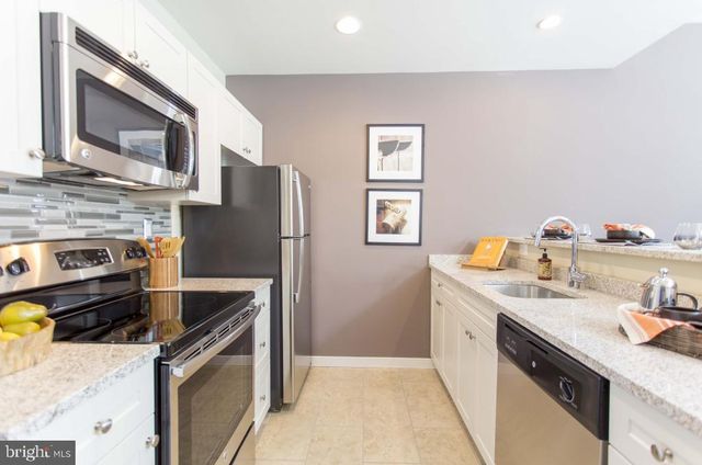 1900-24 ARCH STREET, Philadelphia, PA 19103