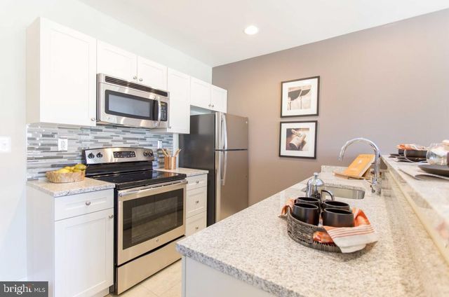 1900-24 ARCH STREET, Philadelphia, PA 19103