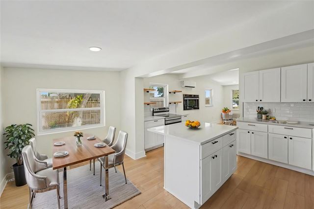 9482 CRESTVIEW STREET, Seminole, FL 33772