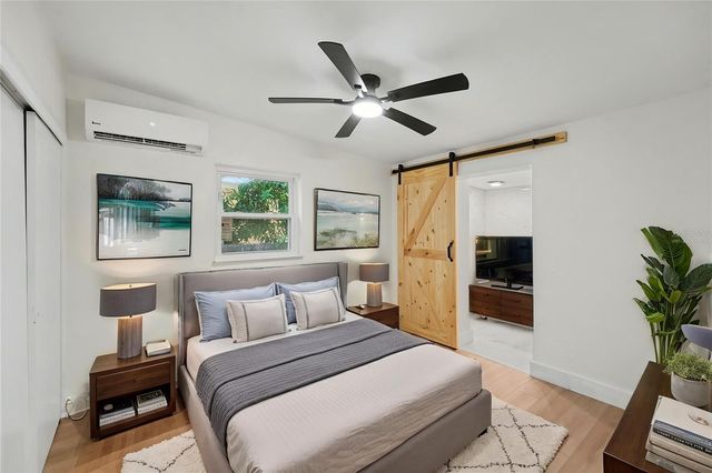 9482 CRESTVIEW STREET, Seminole, FL 33772