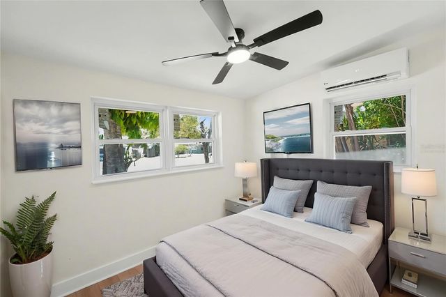 9482 CRESTVIEW STREET, Seminole, FL 33772