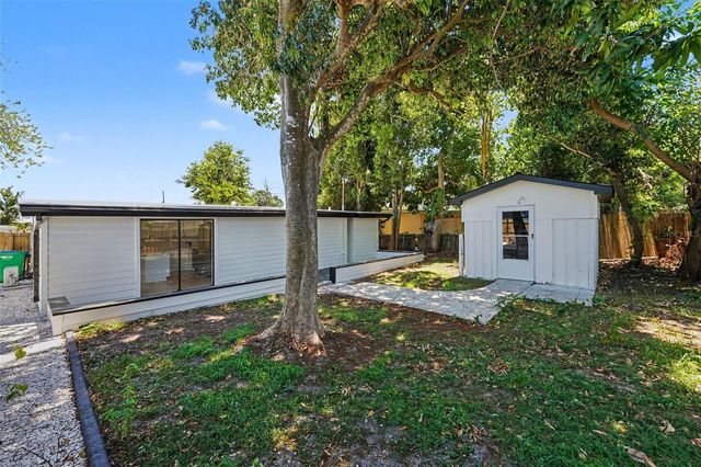 9482 CRESTVIEW STREET, Seminole, FL 33772